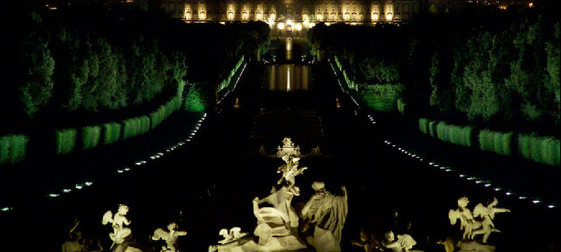 Reggia di Caserta di notte